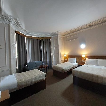Edinburgh House Hotel Bagian luar foto